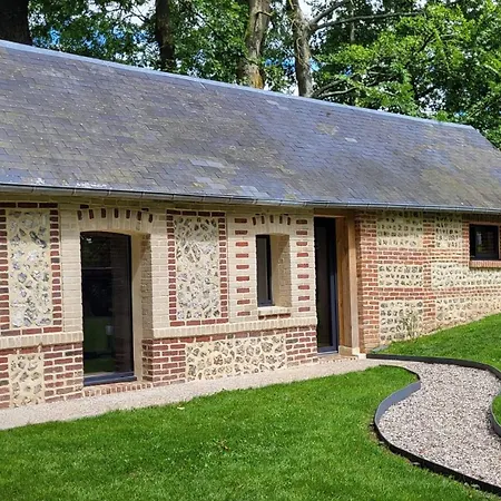 Holiday home Maison En Normandie La Herissonnerie Saint-Eustache-la-Foret